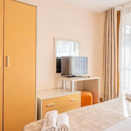 Aparthotel Hotel Prestige City II Primorsko Eksteriør billede