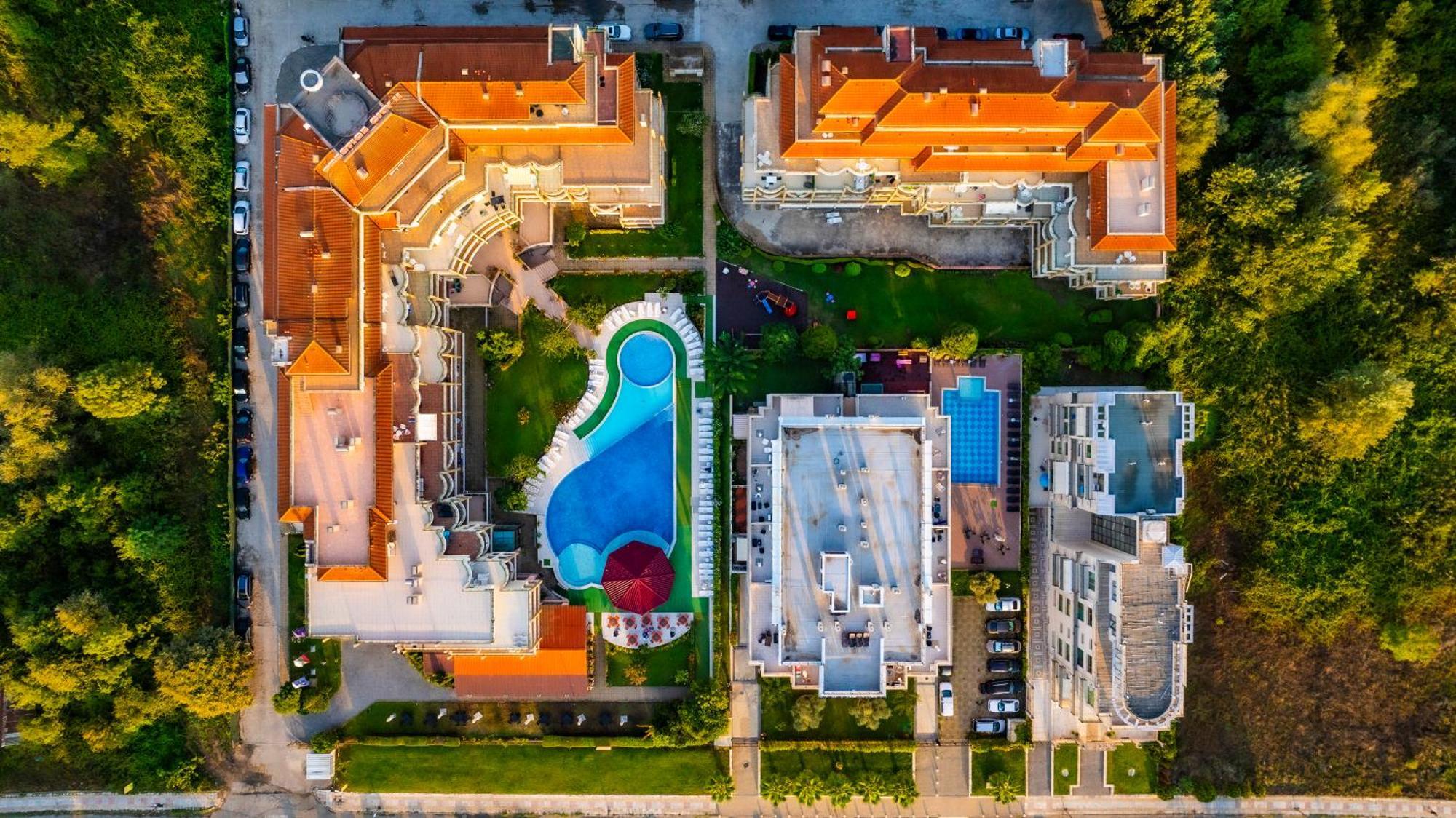 Aparthotel Hotel Prestige City II Primorsko Eksteriør billede