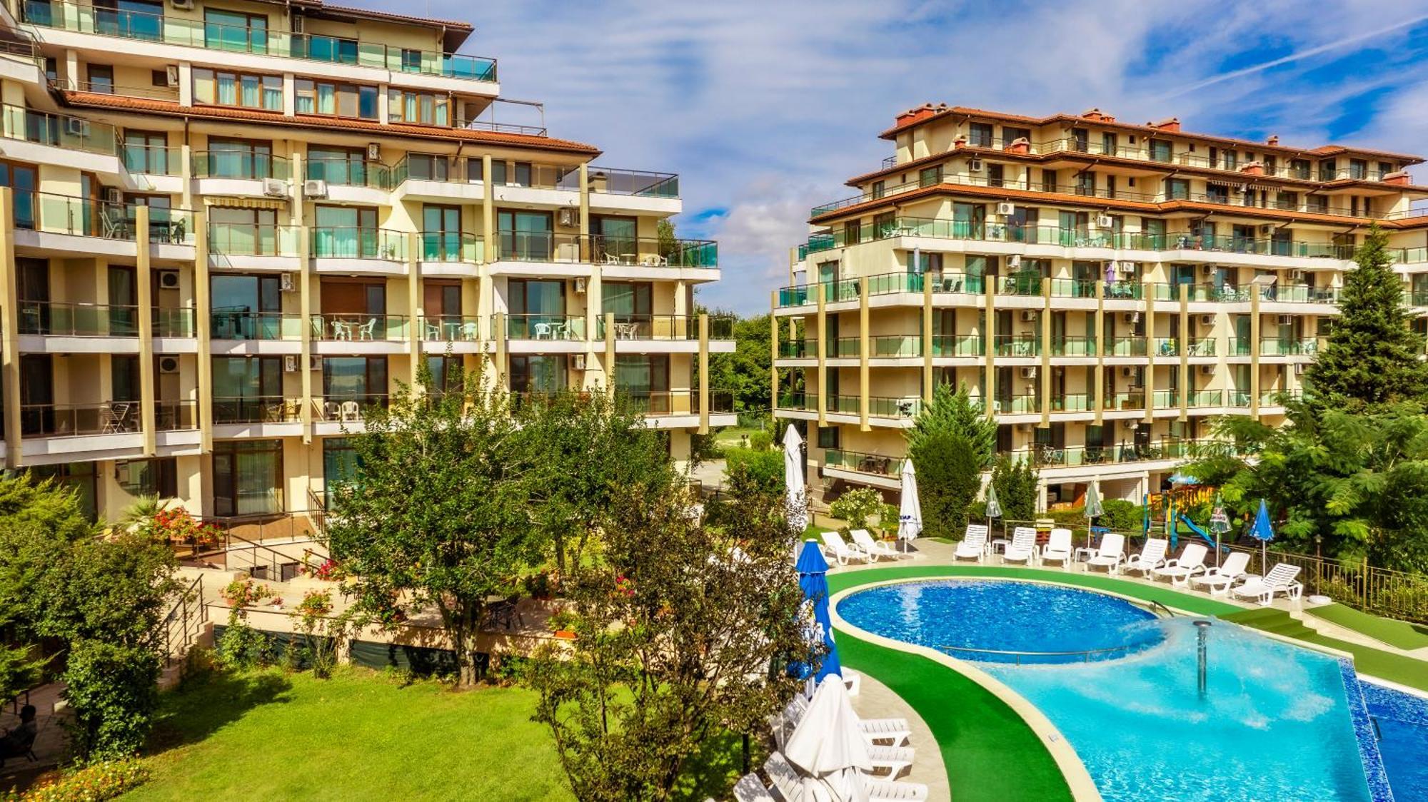 Aparthotel Hotel Prestige City II Primorsko Eksteriør billede