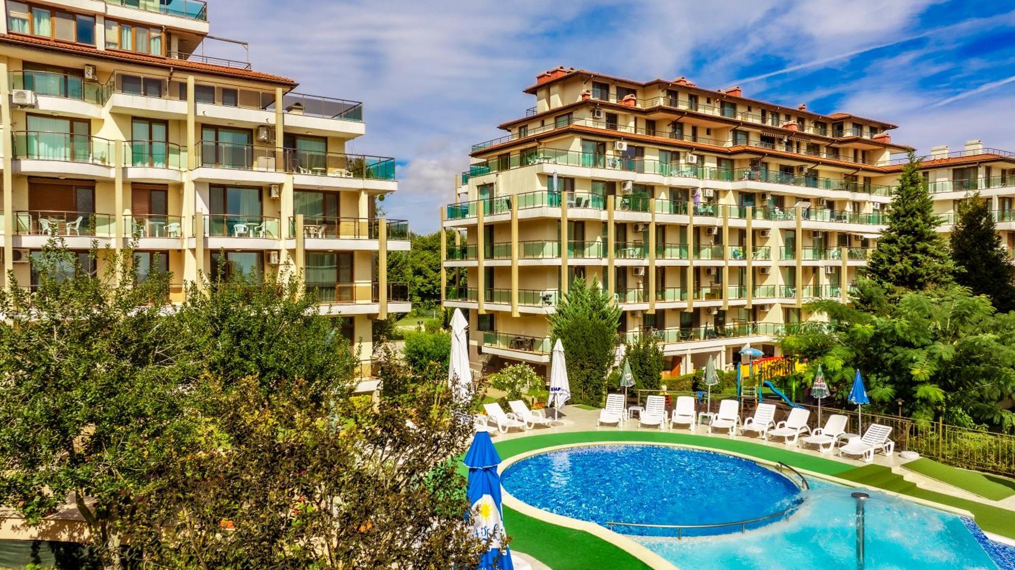 Aparthotel Hotel Prestige City II Primorsko Eksteriør billede