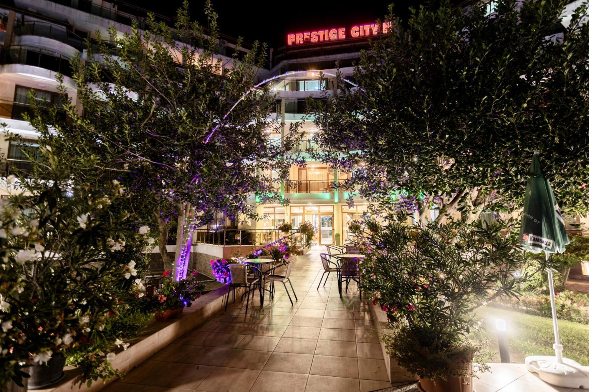 Aparthotel Hotel Prestige City II Primorsko Eksteriør billede